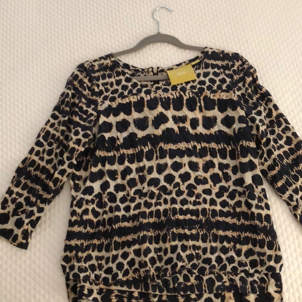 Graphic 3/4 length top